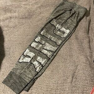 Color change joggers